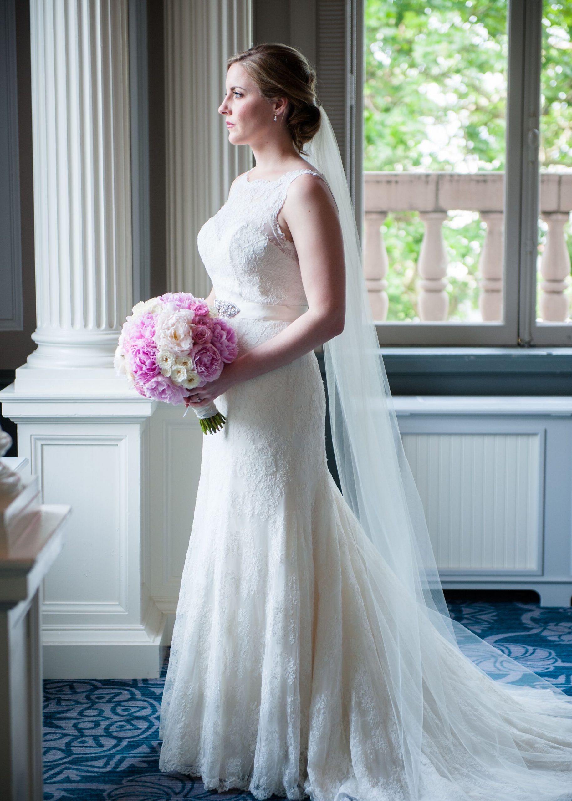 The Beauty Of The Lace Wedding Dresses